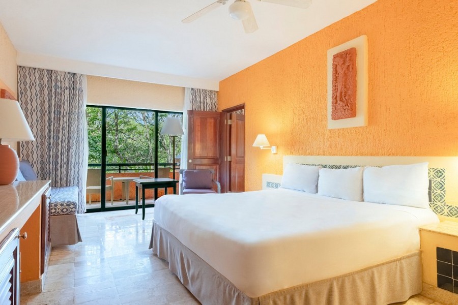 Iberostar Waves Tuc&#225;n 5*